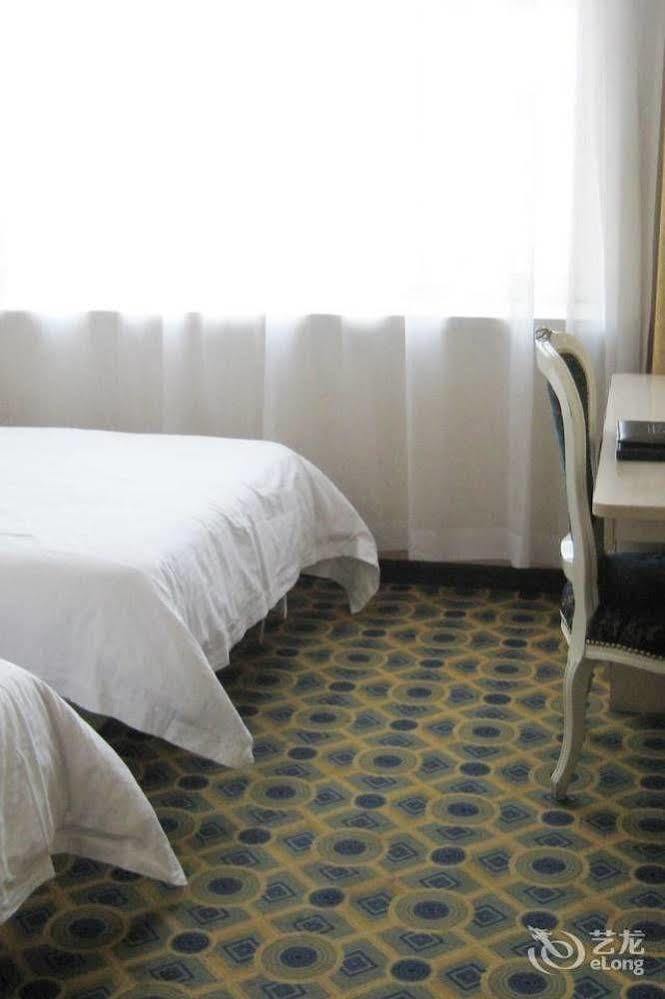 June Hotel Changchun Exterior foto